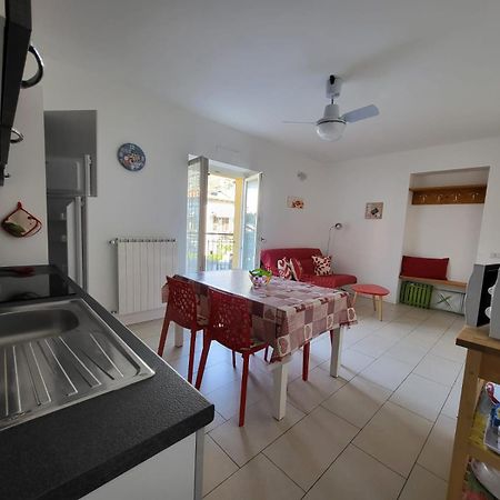 Red Apartment - Residenza Silvana Verbania Dış mekan fotoğraf