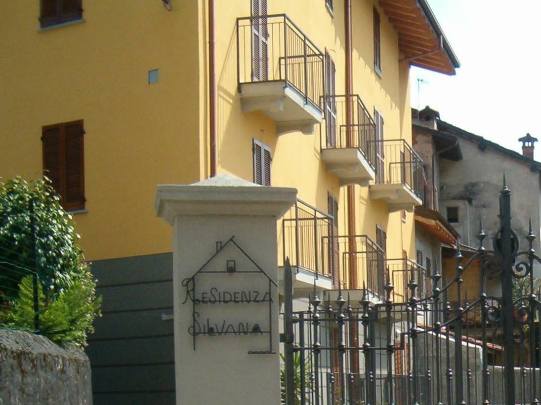 Red Apartment - Residenza Silvana Verbania Dış mekan fotoğraf